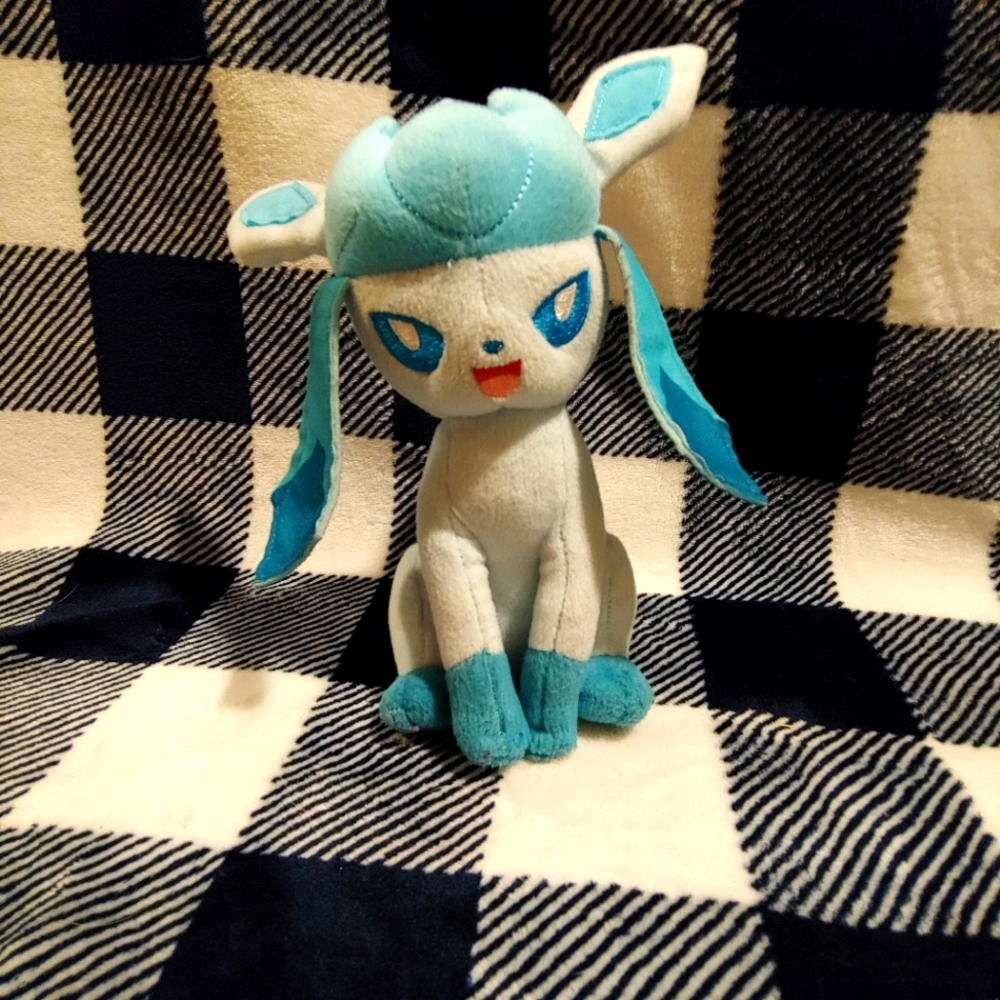 Pokemon glaceon eeveelution stuffed animal plush ice type